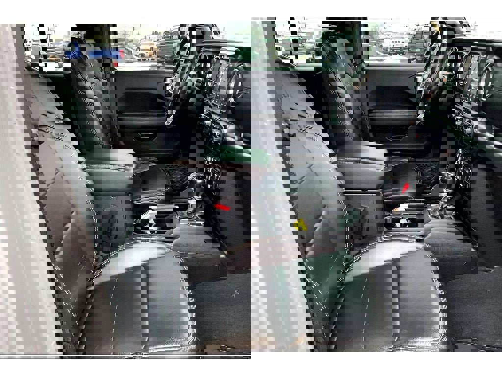 Used 2020 Jeep Gladiator Overland w/ Popular Equipment Package image 8