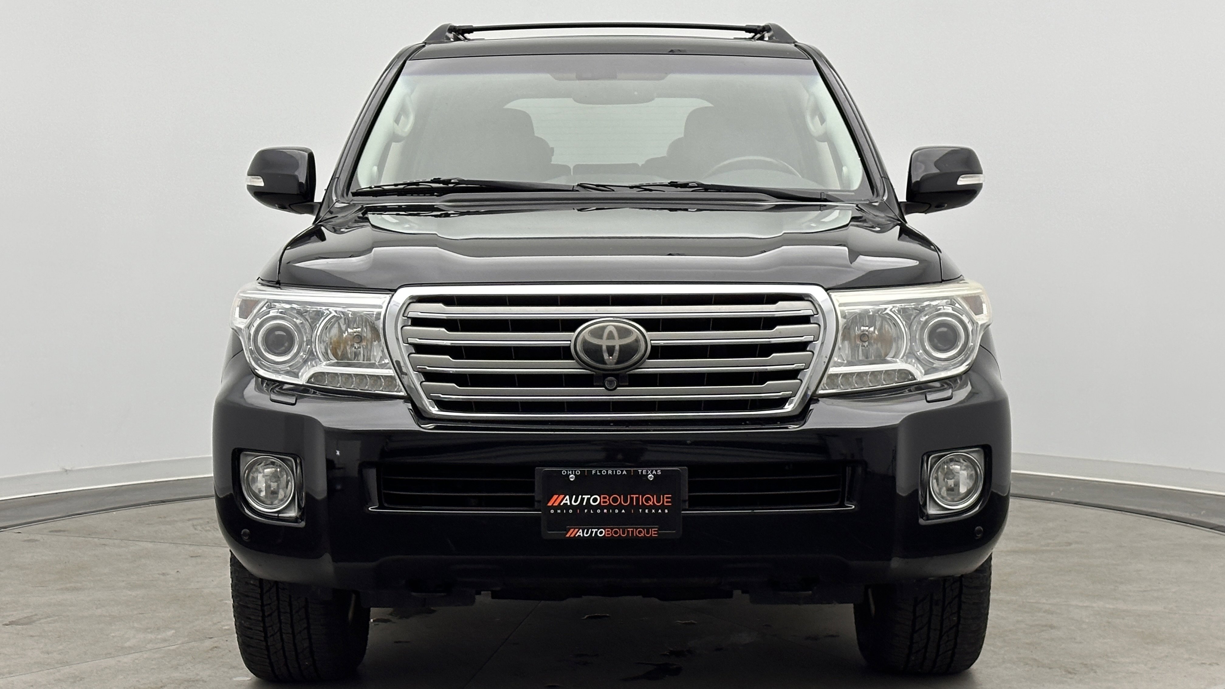 Used 2014 Toyota Land Cruiser AWD/4WD image 2