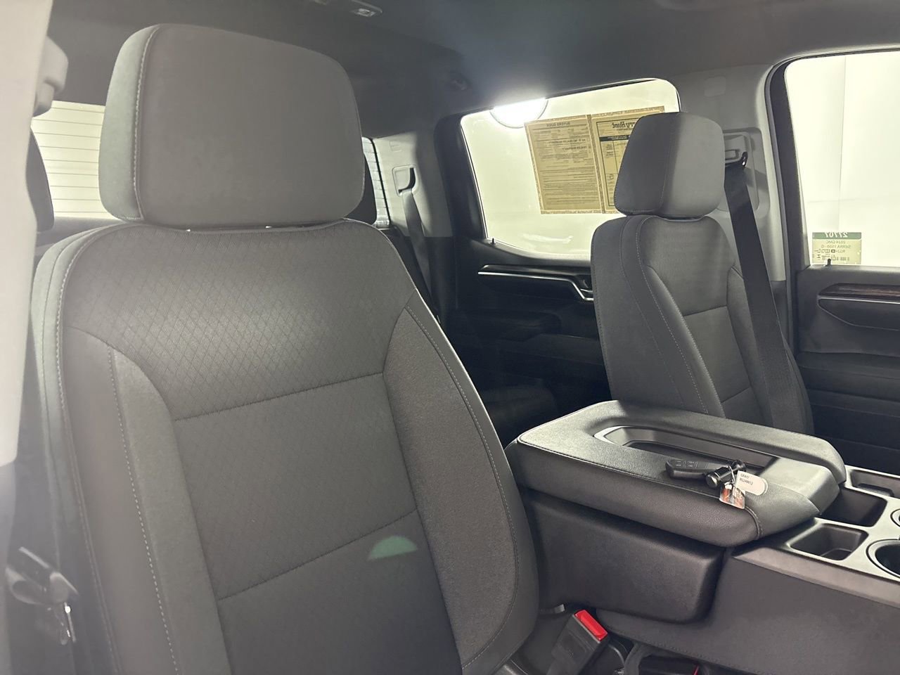 Used 2024 GMC Sierra 1500 Elevation image 26