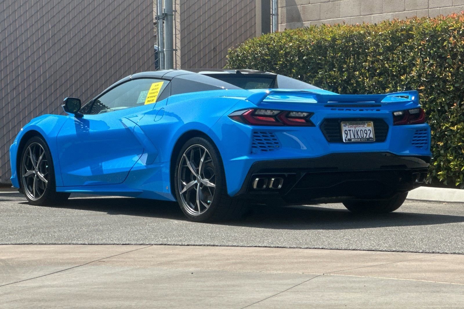 Used 2021 Chevrolet Corvette Stingray Premium Conv w/ Z51 Performance Package image 7