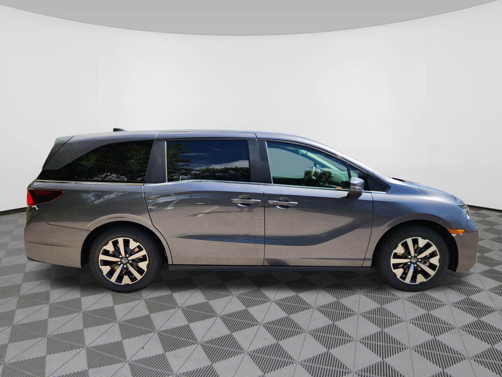New 2026 Honda Odyssey EX-L image 6