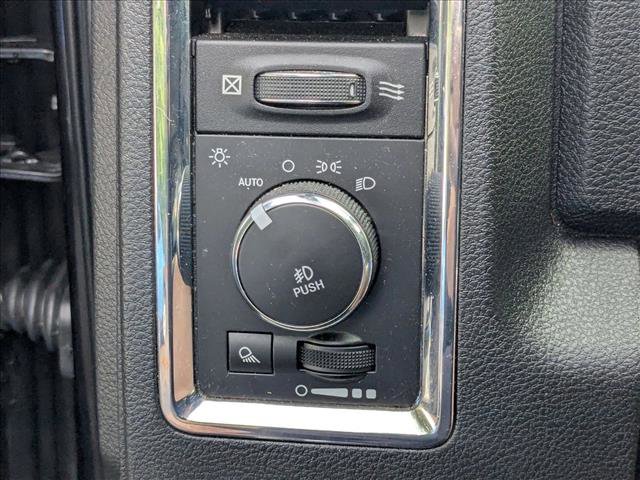 Used 2016 RAM 1500 Laramie w/ Convenience Group image 9