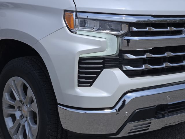 Used 2025 Chevrolet Silverado 1500 LTZ w/ LTZ Premium Package AWD/4WD image 9