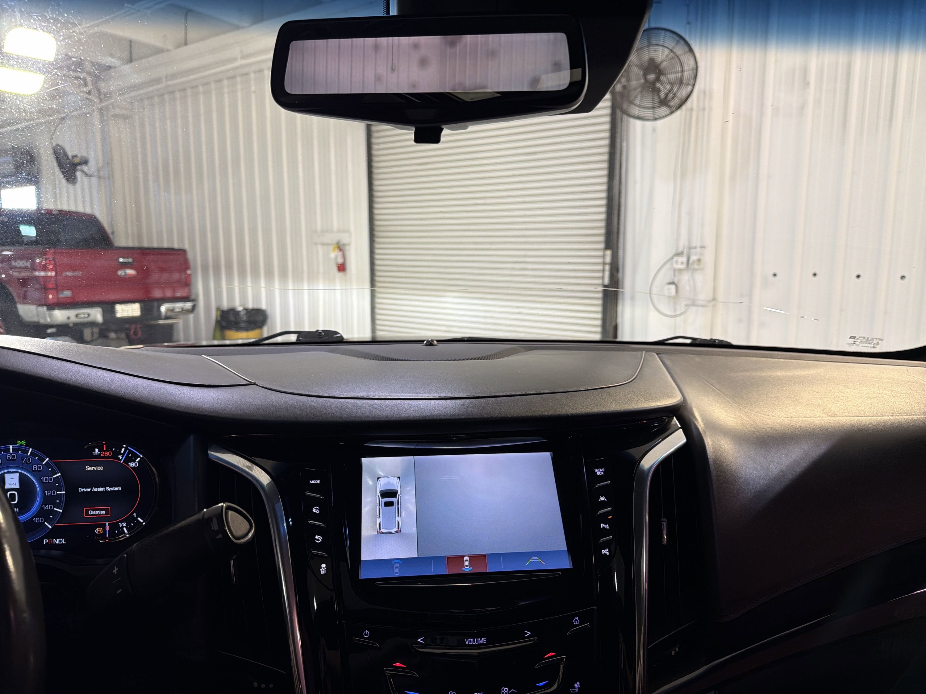Used 2017 Cadillac Escalade ESV Platinum RWD image 18
