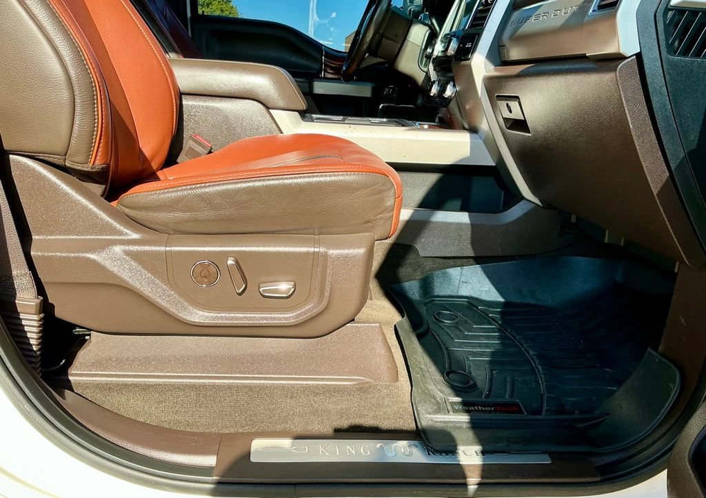 Used 2018 Ford F350 King Ranch w/ King Ranch Ultimate Package AWD/4WD image 23