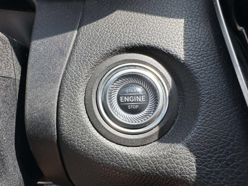 Used 2021 Mercedes-Benz C 43 AMG 4MATIC Sedan image 31