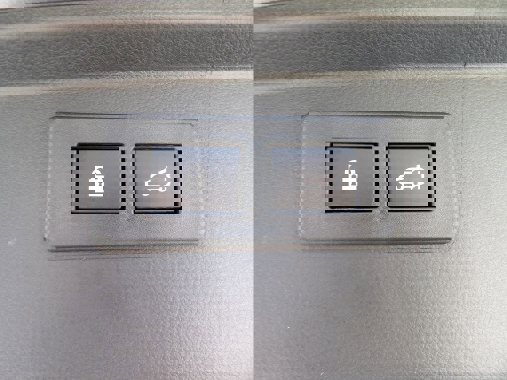 Used 2025 Subaru Outback Touring XT w/ Popular Package #2 image 28