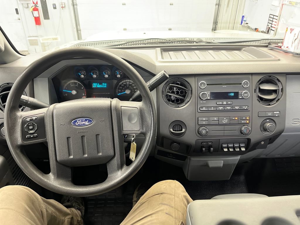 Used 2014 Ford F550 2WD Regular Cab Super Duty image 14