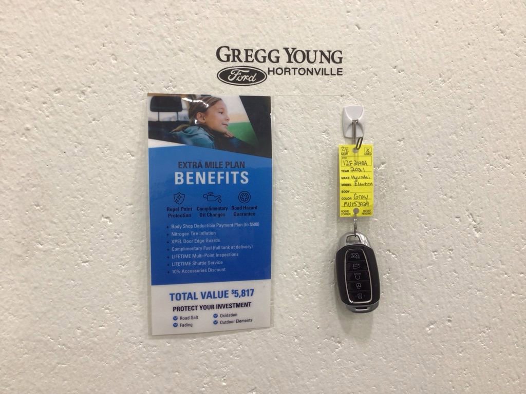 Used 2021 Hyundai Elantra SEL w/ Convenience + Premium Package image 33