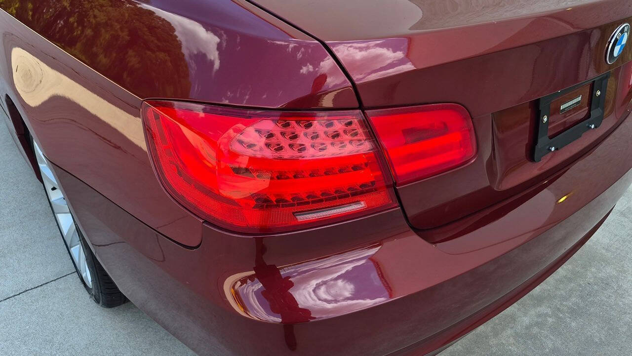 Used 2011 BMW 328i xDrive Coupe AWD/4WD image 20