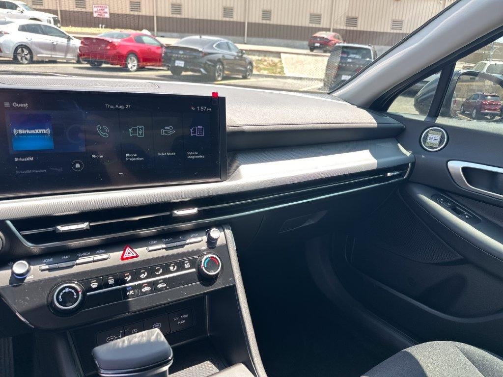 New 2026 Hyundai Sonata SE FWD image 16