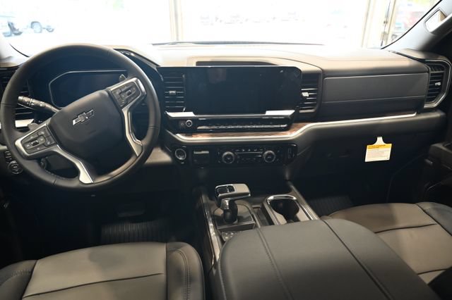 New 2026 Chevrolet Silverado 1500 RST w/ RST All Star Premium Package AWD/4WD image 16