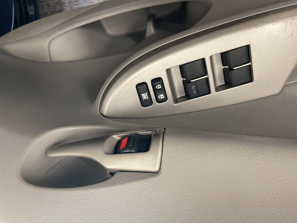 Used 2011 Toyota Corolla LE image 14