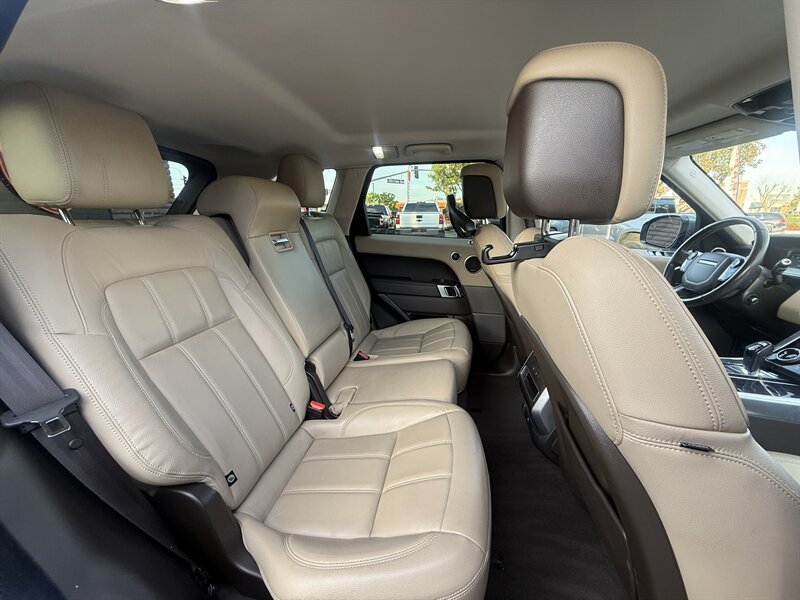 Used 2019 Land Rover Range Rover Sport SE AWD/4WD image 41