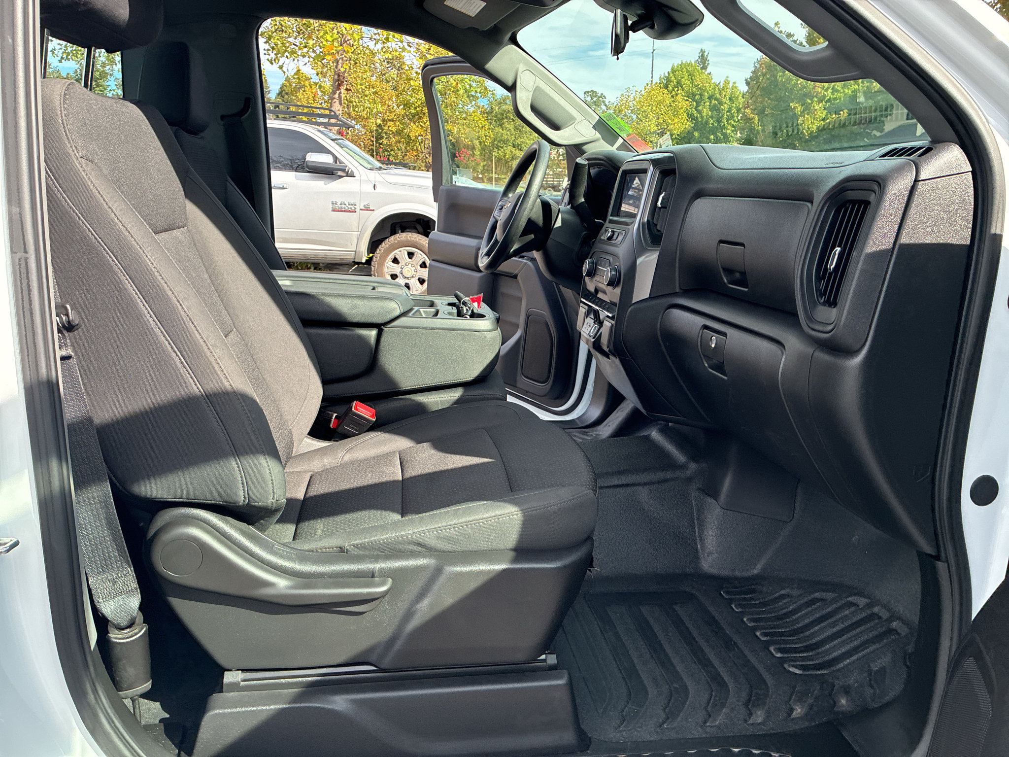Used 2025 Chevrolet Silverado 1500 W/T RWD image 39