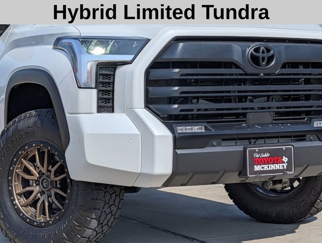 Used 2025 Toyota Tundra Limited AWD/4WD image 3
