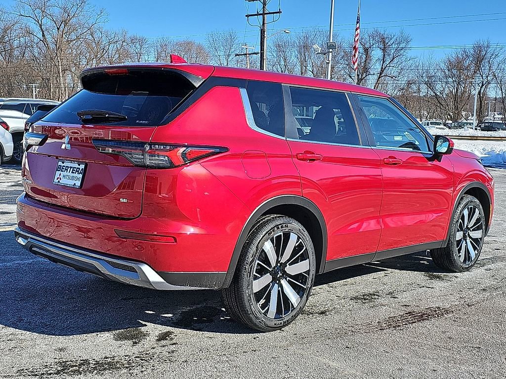 New 2026 Mitsubishi Outlander SE image 4