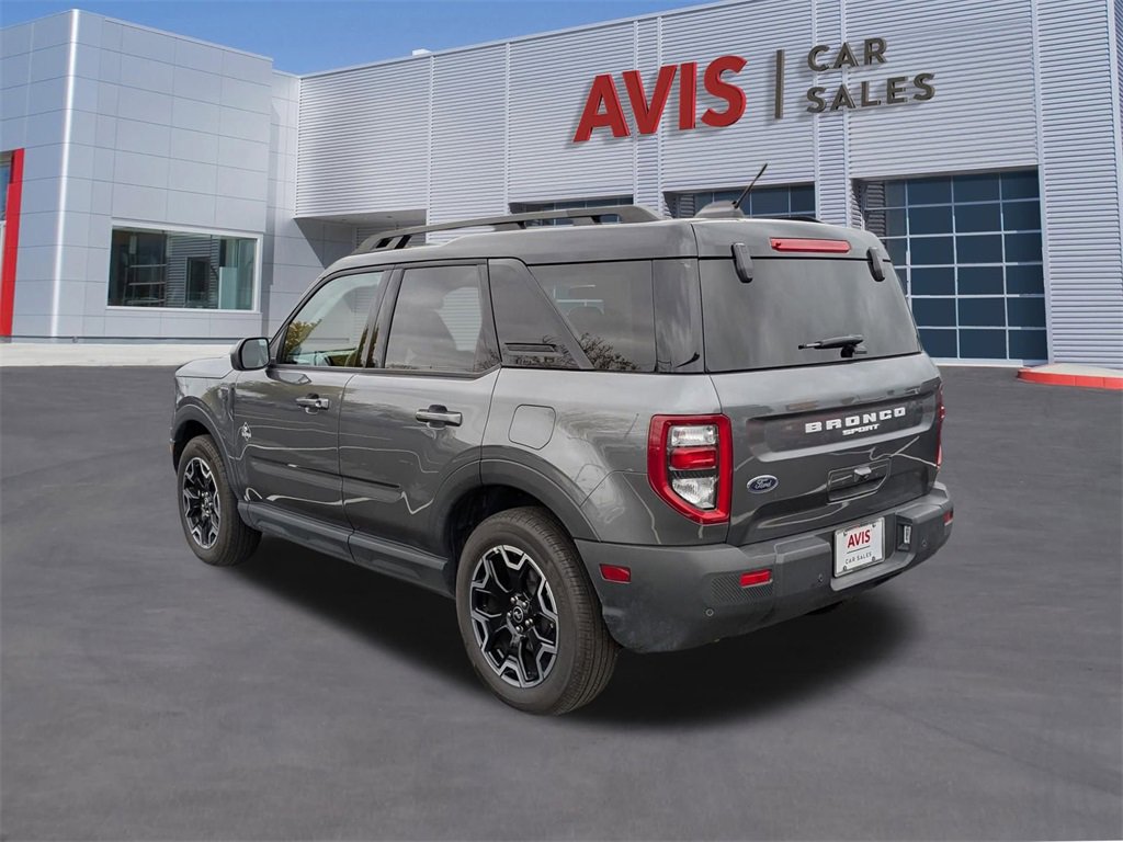 Used 2025 Ford Bronco Sport Outer Banks image 3