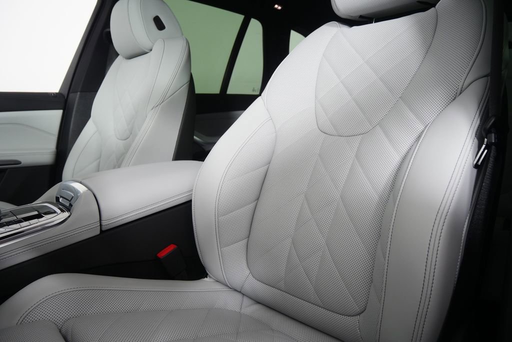 Used 2026 BMW X5 xDrive40i w/ Premium Package image 10