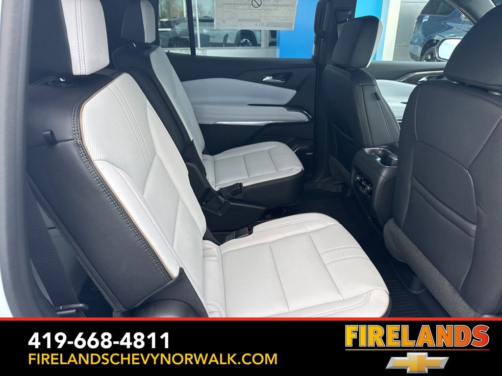 New 2026 Chevrolet Traverse High Country w/ LPO, Floor Liner Package image 36