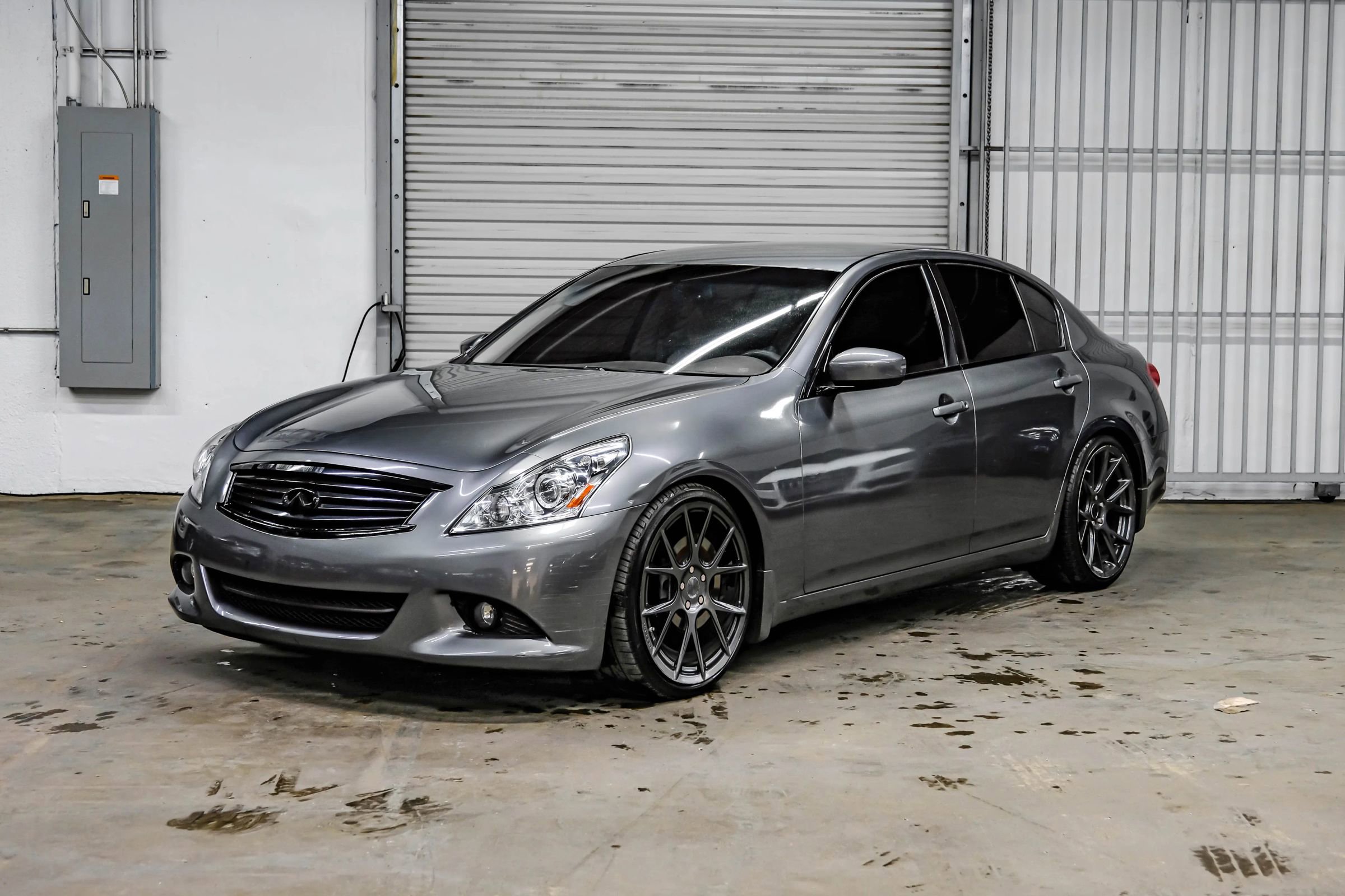 Used 2015 INFINITI Q40 image 6