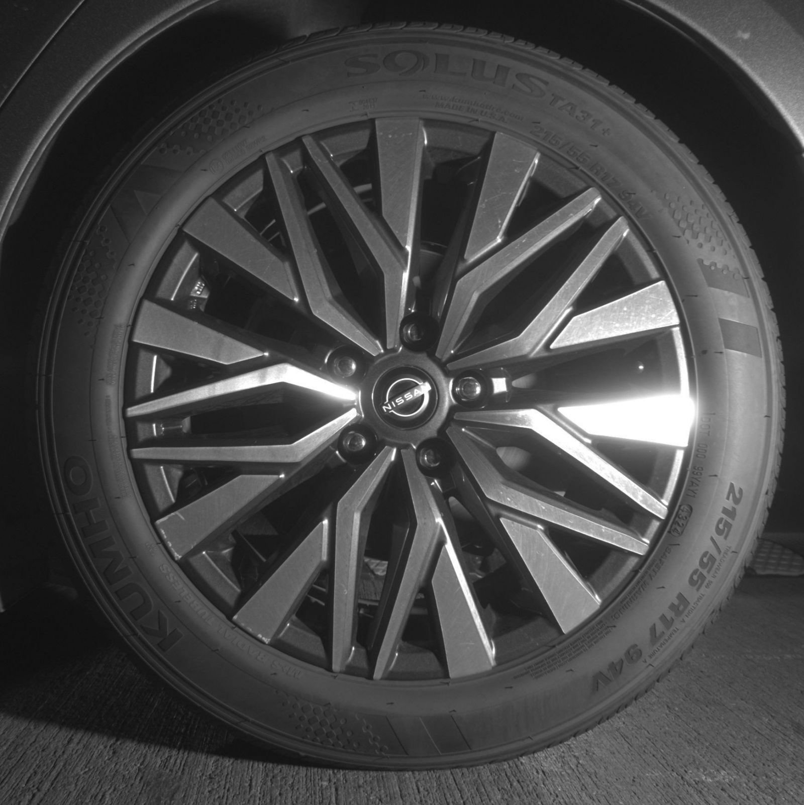 Used 2025 Nissan Altima 2.5 SV FWD image 17