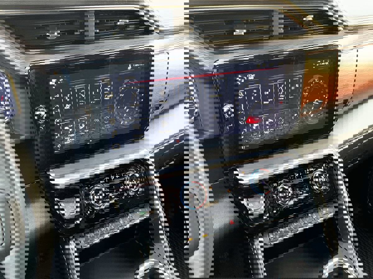 Used 2023 GMC Sierra 1500 Denali Ultimate image 25