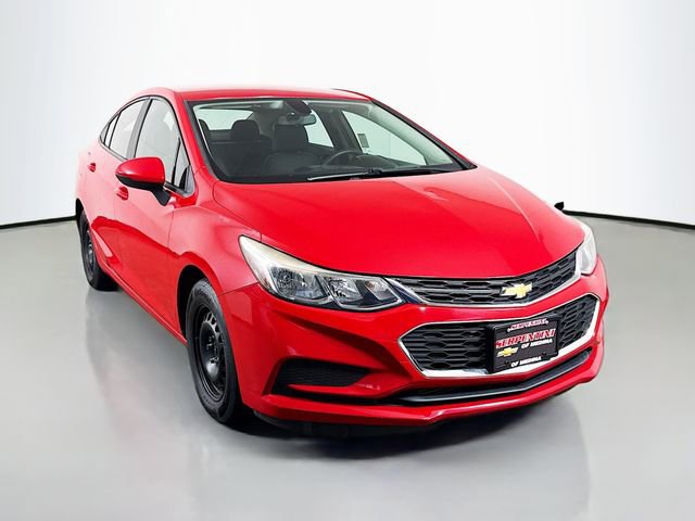 Used 2017 Chevrolet Cruze LS image 2