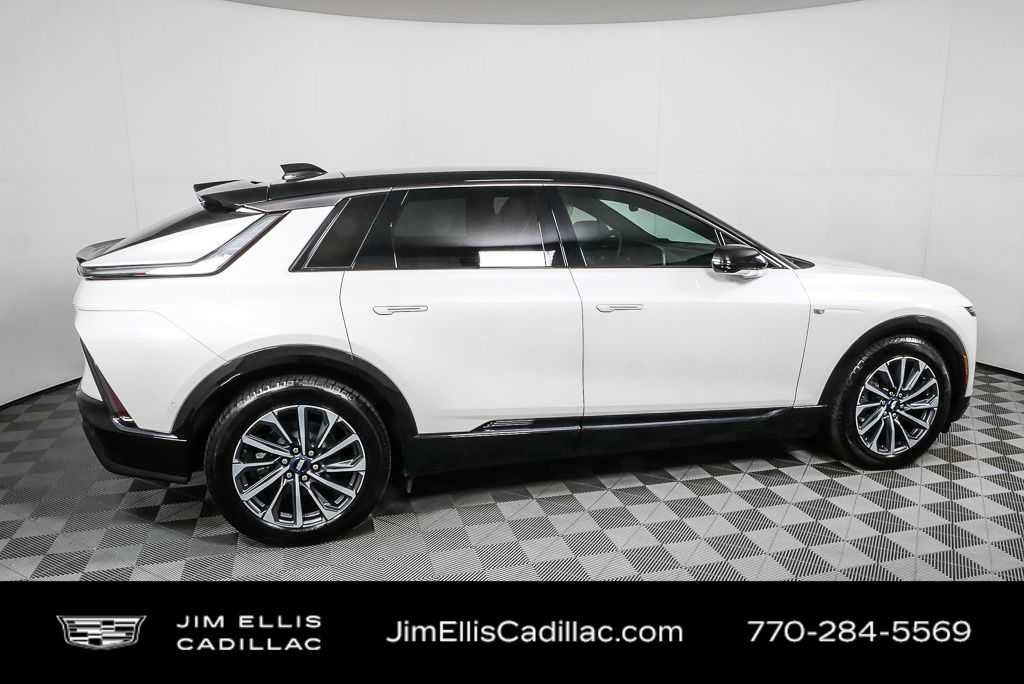 Certified 2024 Cadillac Lyriq Sport image 28