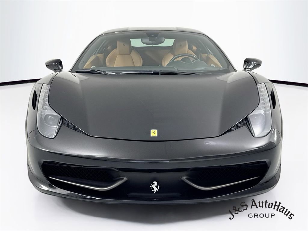Used 2014 Ferrari 458 Italia Coupe RWD image 2