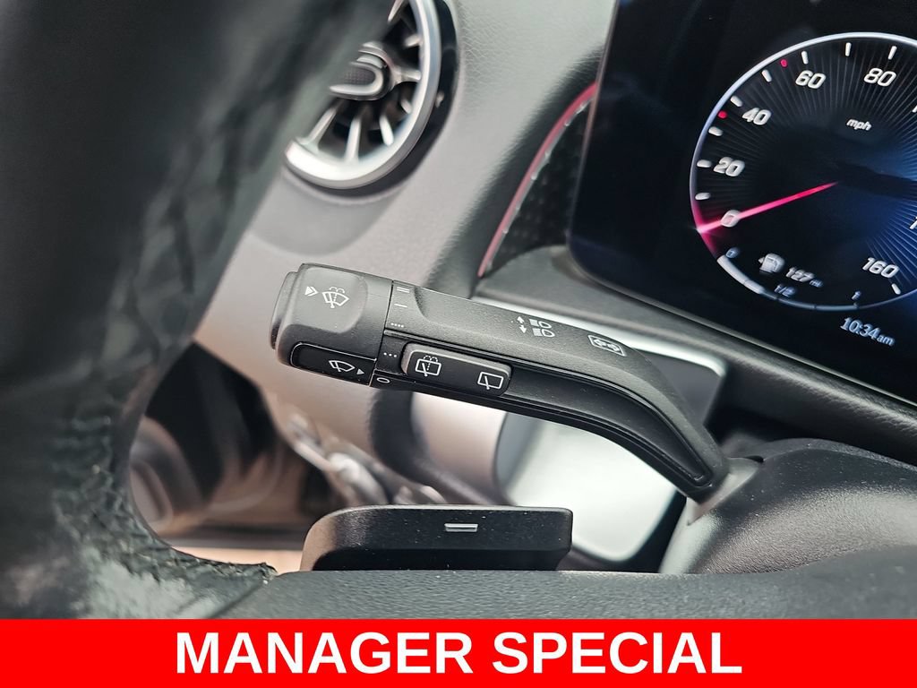 Used 2025 Mercedes-Benz GLB 250 image 25