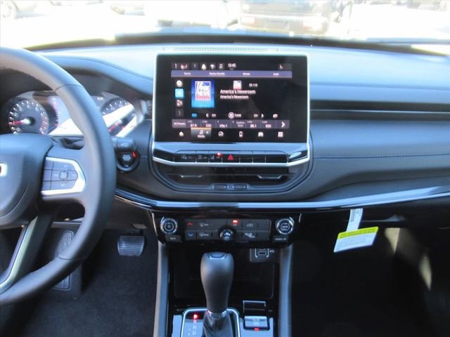 New 2026 Jeep Compass Latitude image 20