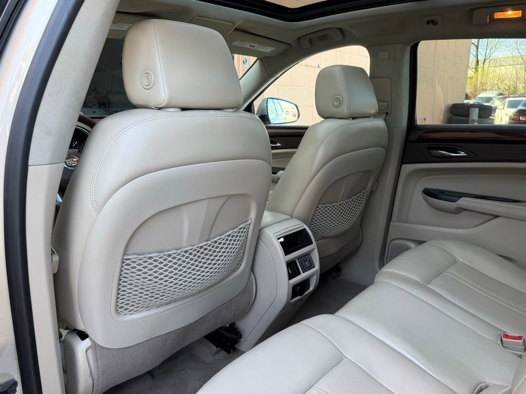 Used 2016 Cadillac SRX Luxury image 16