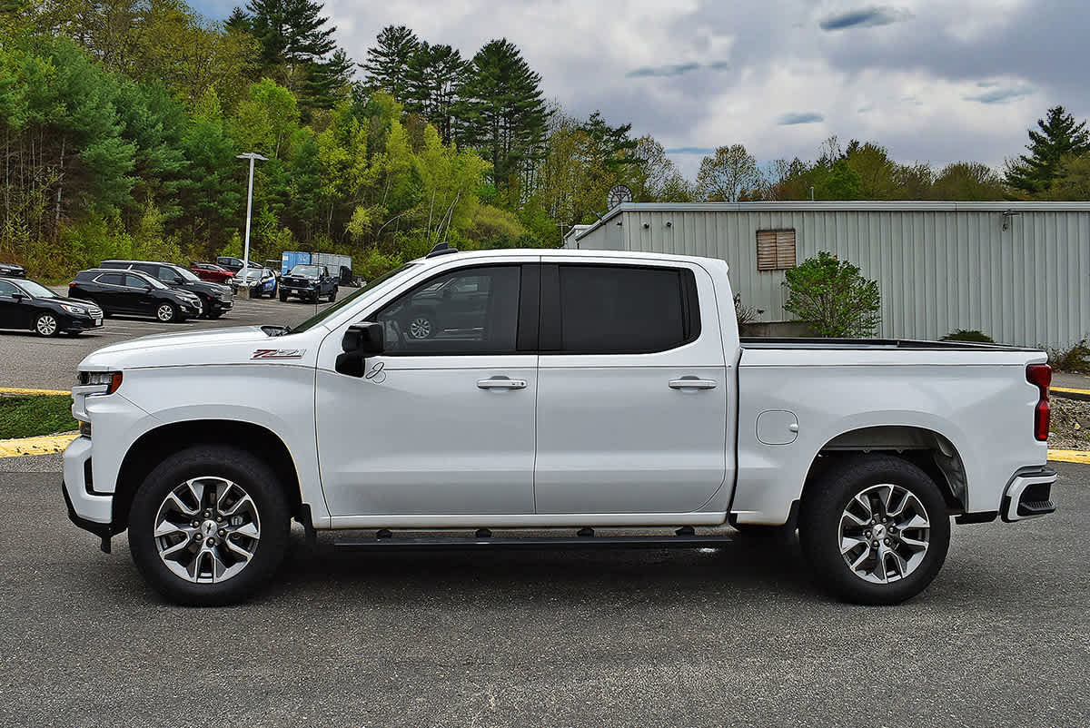 Used 2021 Chevrolet Silverado 1500 RST w/ Z71 Off-Road Package AWD/4WD image 4