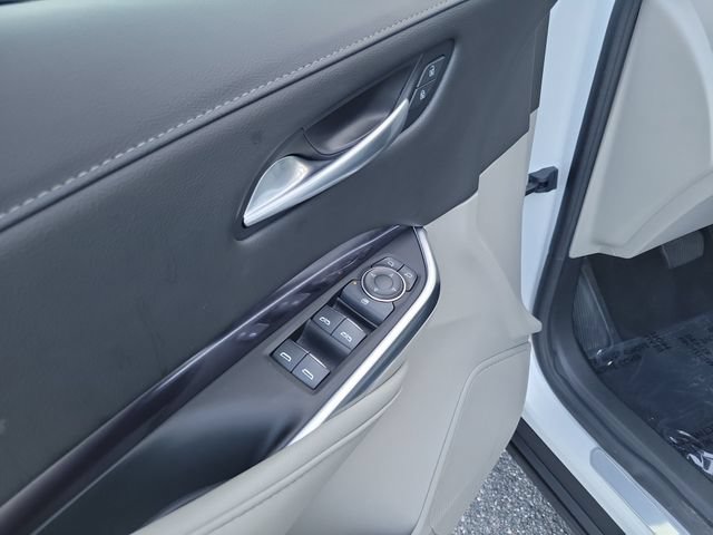 Used 2022 Cadillac XT4 Luxury FWD image 16