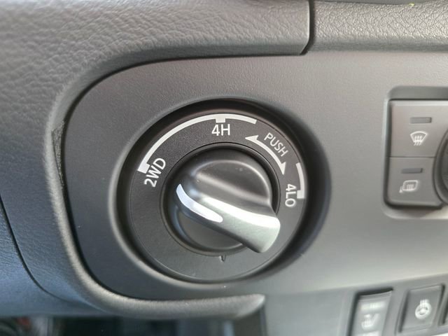 New 2026 Nissan Frontier SV AWD/4WD image 25