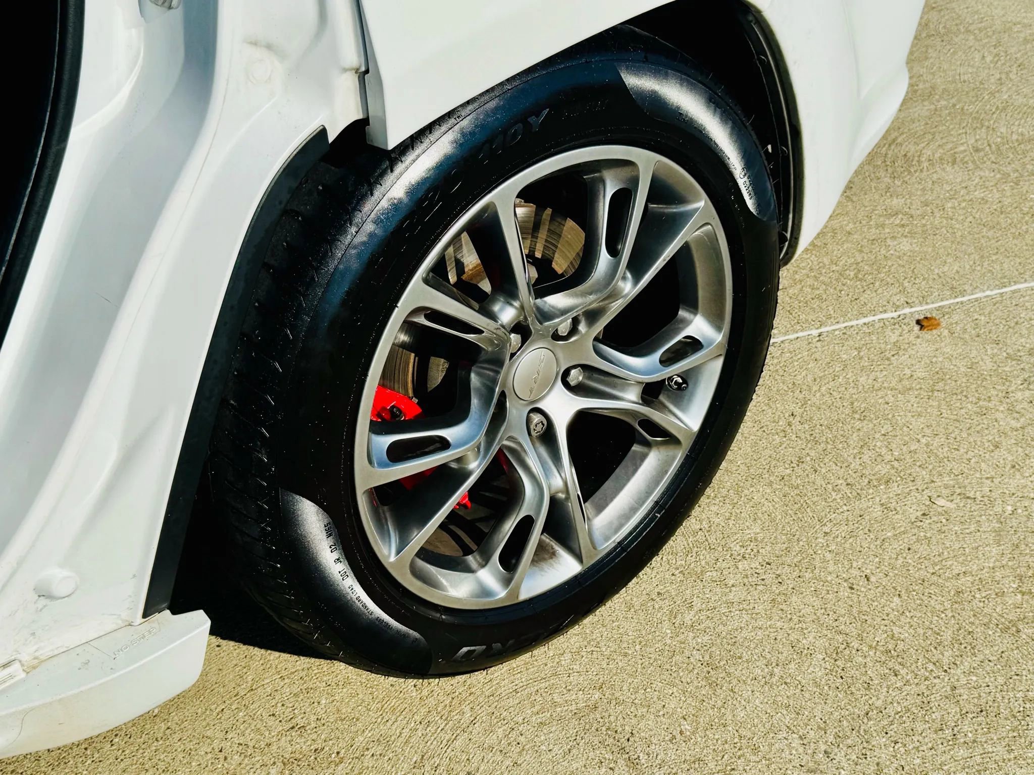 Used 2014 Jeep Grand Cherokee SRT8 w/ Luxury Group II image 44