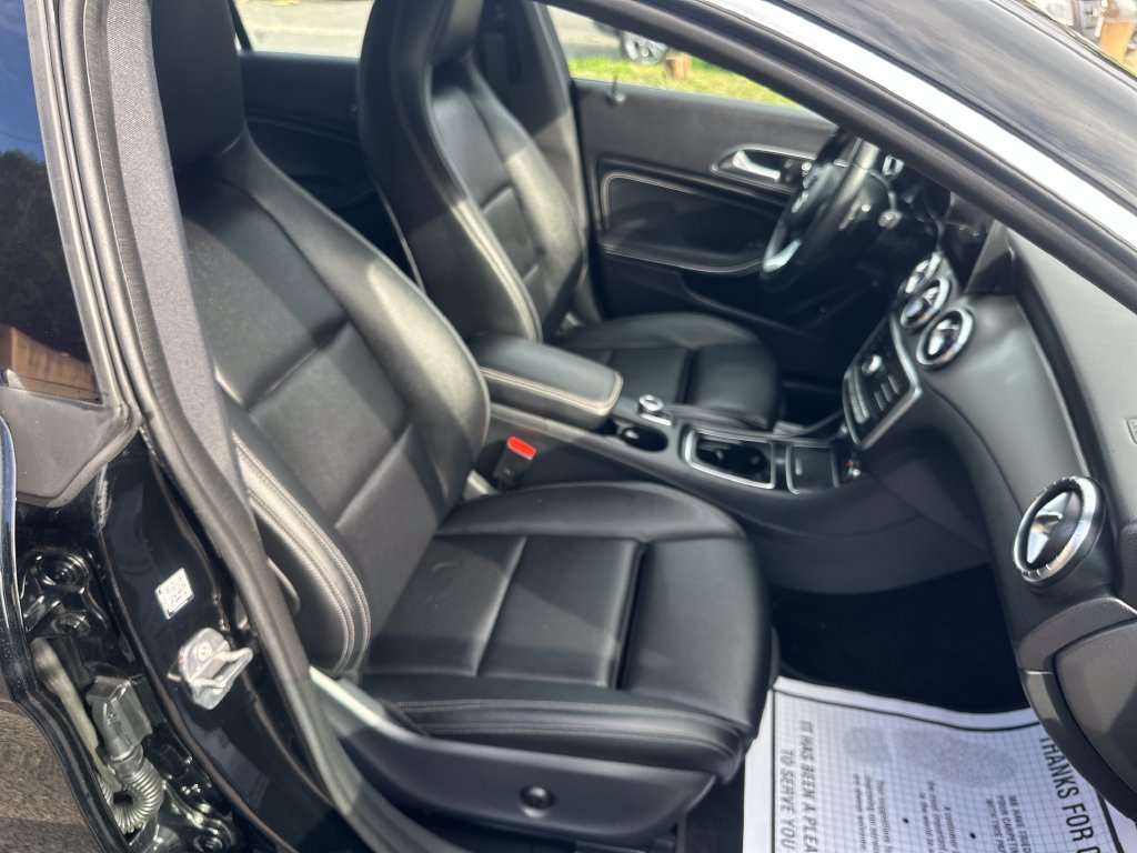 Used 2019 Mercedes-Benz CLA 250 4MATIC image 22
