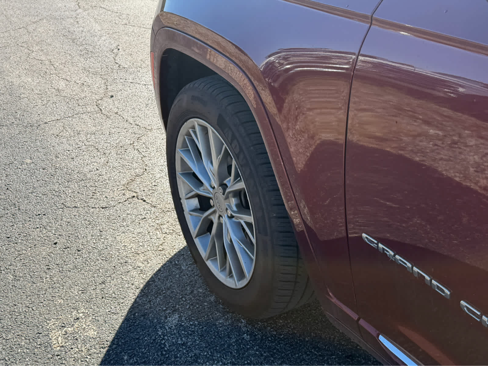 Used 2022 Jeep Grand Cherokee Summit AWD/4WD image 7