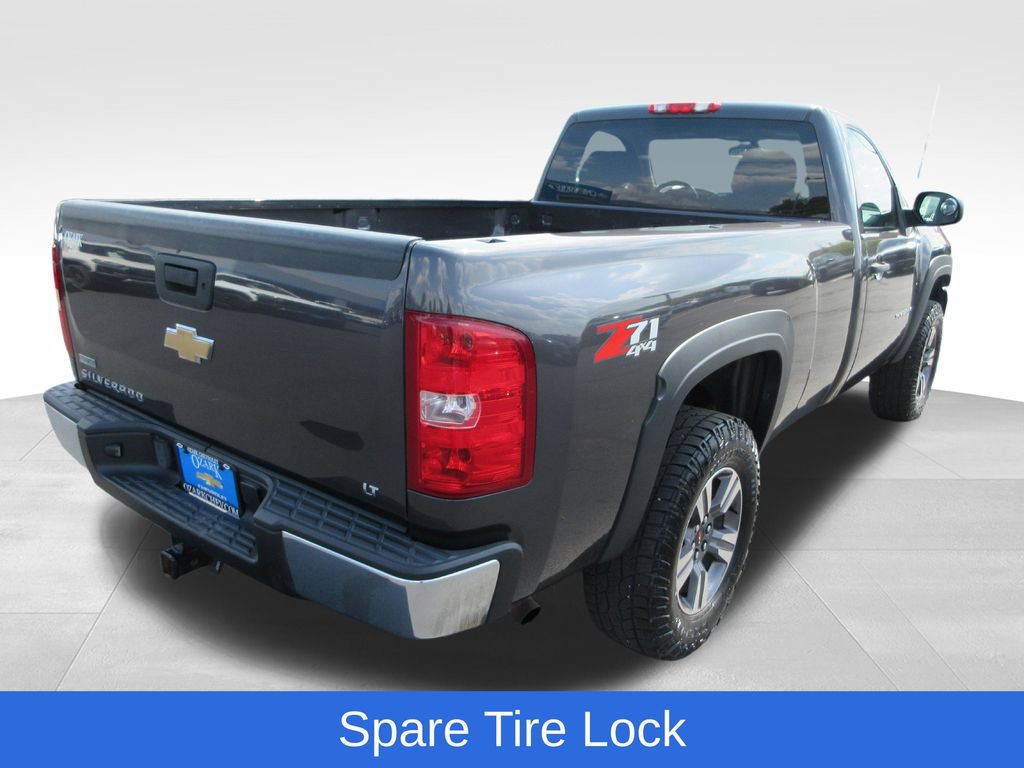 Used 2011 Chevrolet Silverado 1500 LT w/ Interior Plus Package AWD/4WD image 5