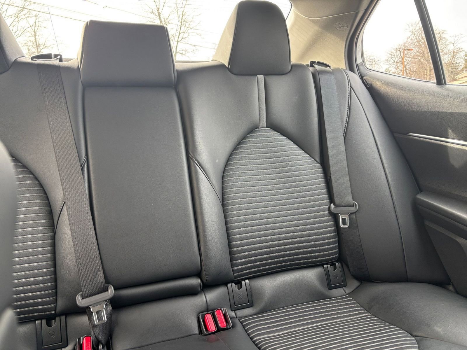 Used 2024 Toyota Camry SE image 36