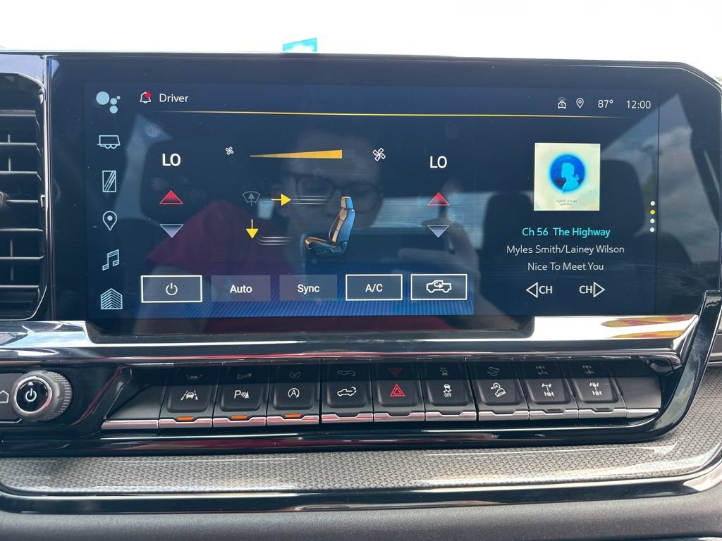 Used 2024 Chevrolet Silverado 1500 ZR2 w/ Technology Package image 47