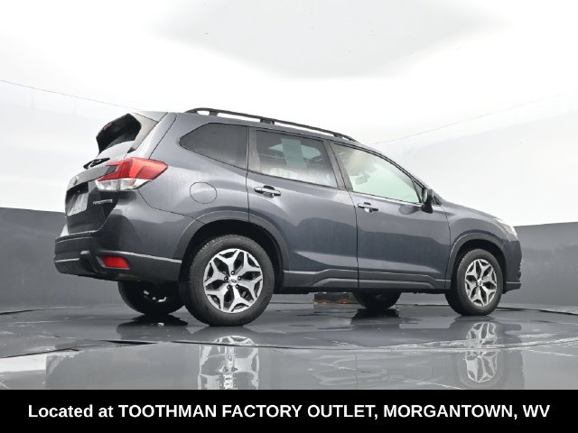 Used 2023 Subaru Forester Premium AWD/4WD image 26