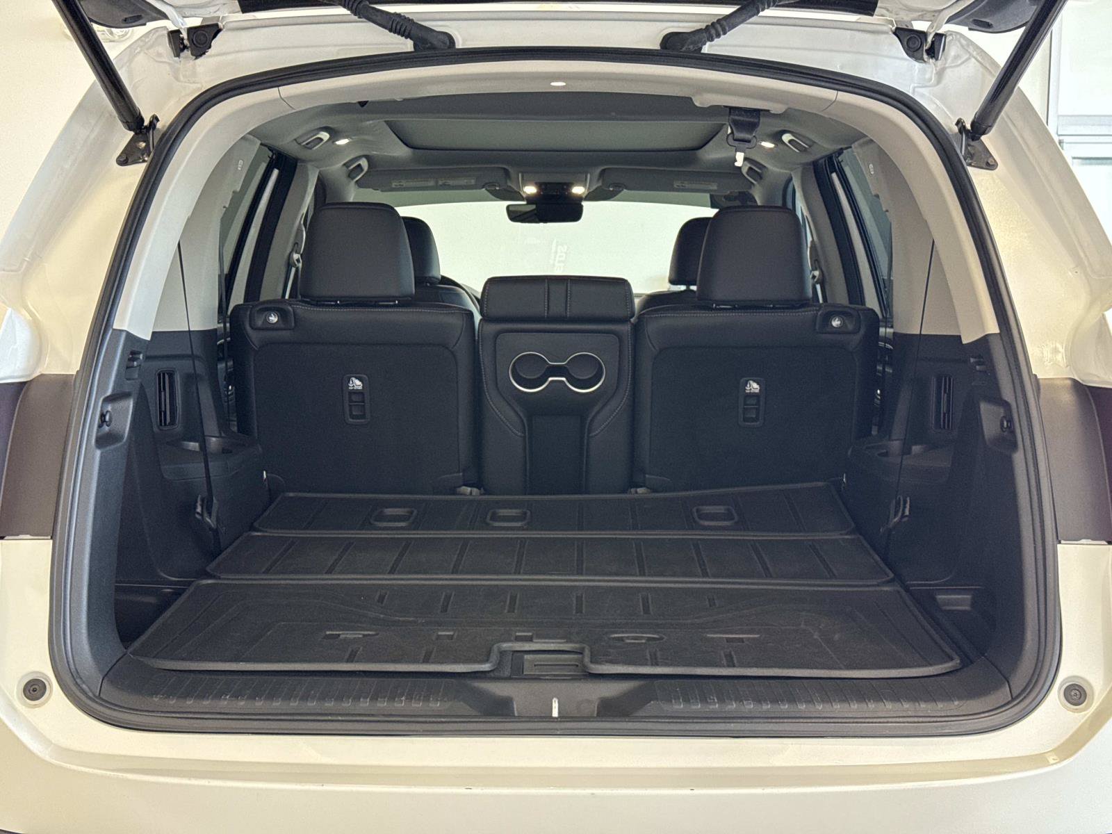 Used 2025 Honda Pilot Touring image 26