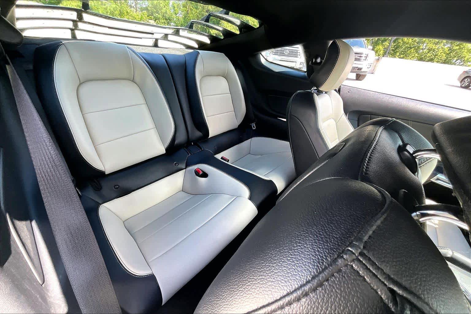 Used 2017 Ford Mustang GT Premium RWD image 20