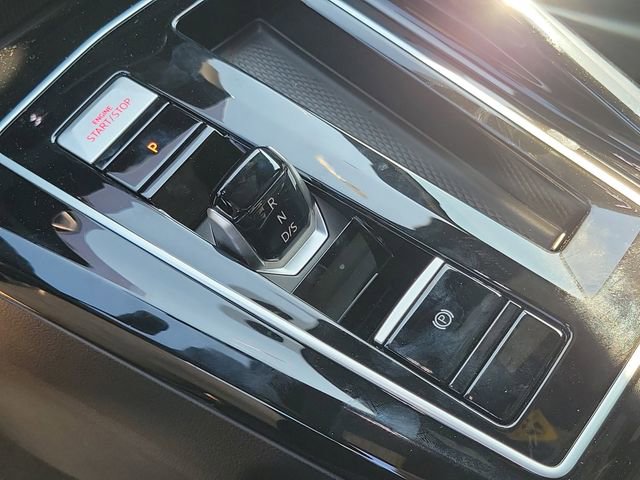 New 2025 Volkswagen GTI SE FWD image 17