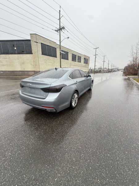Used 2015 Hyundai Genesis 3.8 image 11