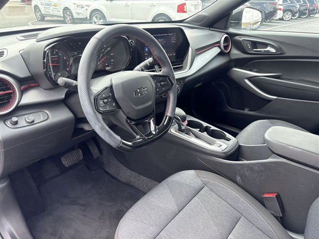 Certified 2024 Chevrolet Trax RS w/ Driver Confidence Package FWD image 10
