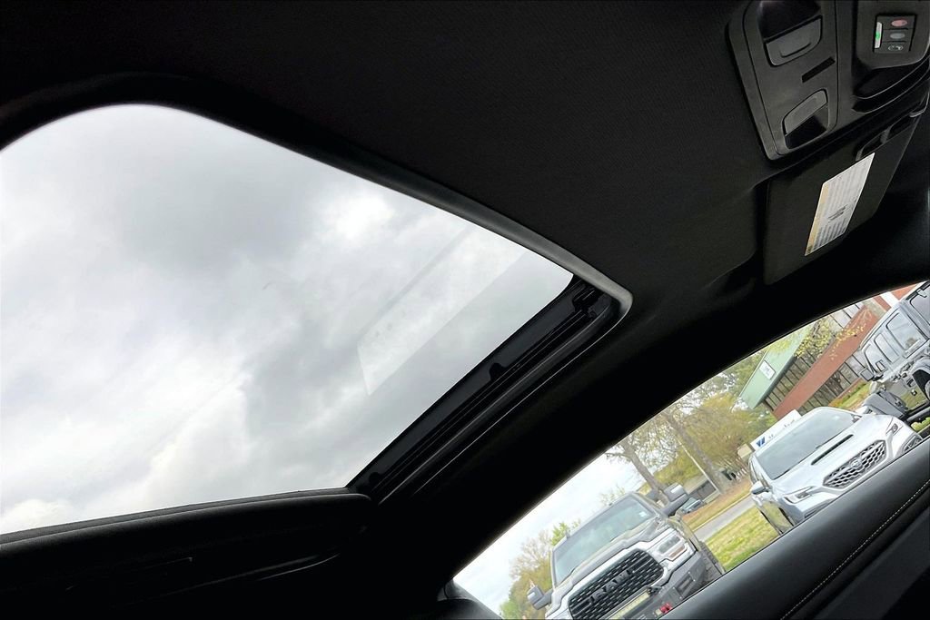 Used 2021 Chevrolet Camaro LT w/ RS Package image 22