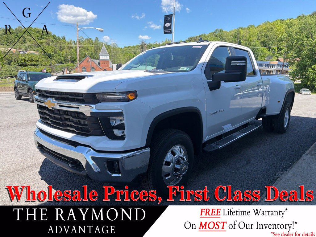 New 2026 Chevrolet Silverado 3500 LT AWD/4WD image 3